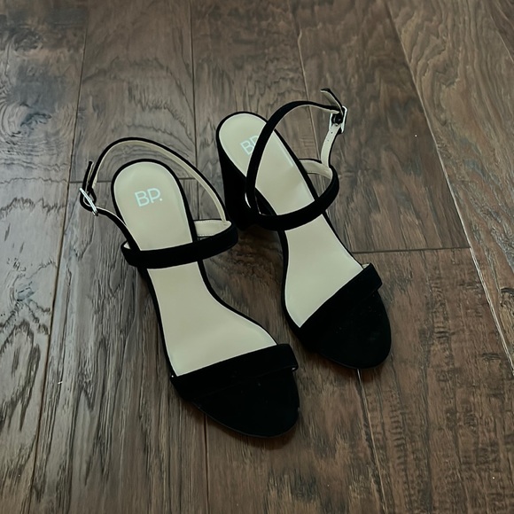 Women’s Black Block Heels - Picture 3 of 7